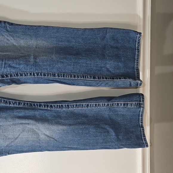 Maurices Blue Straight Leg Jeans Comfortable Classic Style - Picture 3 of 13